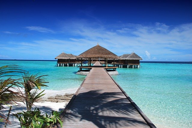 hut in the maldives