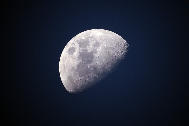 an image of the moon