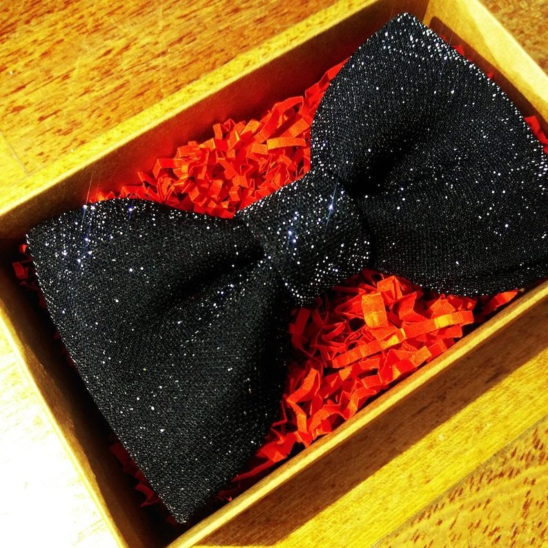 Black shimmer bow tie